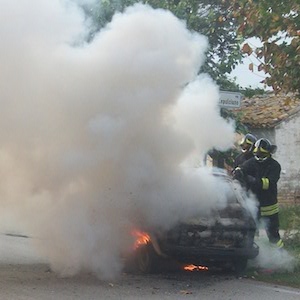 auto incendiata.casalbordino 31 ott q