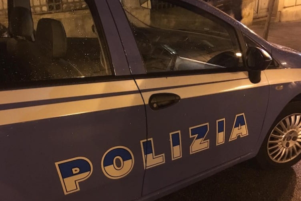 auto polizia sera 600 400 1642426125