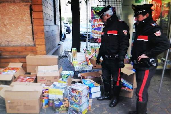 carabinieri fuochi illegali h