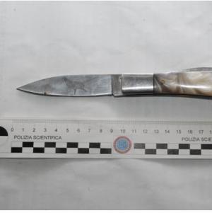 coltello sequestrato polizia q