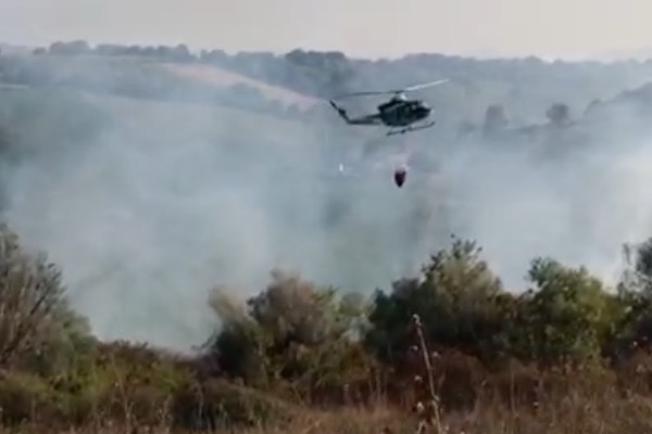 elicottero incendio pollutri 12sett 2