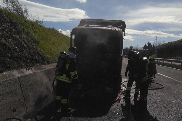 incendio camion a14 12mar2018 h