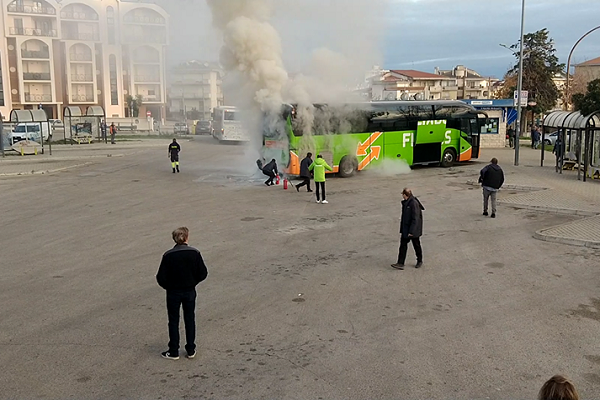 incendio flixbus2 h