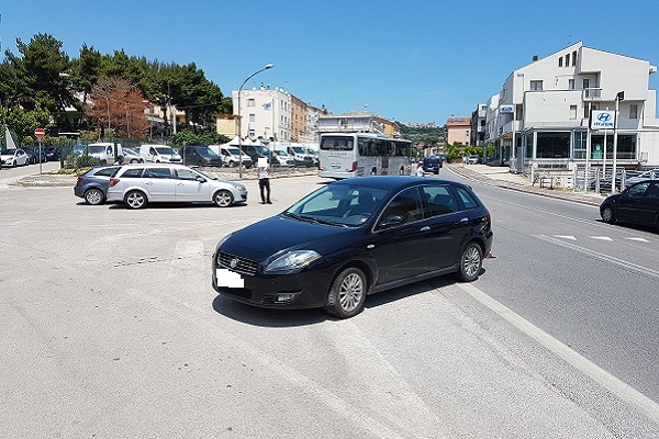 incidente via martiri istriani 19giu2018 h