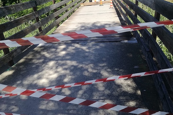 ponte pista ciclabile chiuso giu2020 h