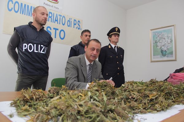 sequestro marijuana polizia video 2