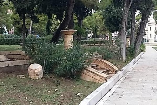 vandalismo2 villa comunale 7ott2016 h