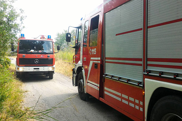 vigili del fuoco mezzi h