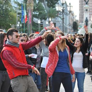 flash mob violenza donne scuole q