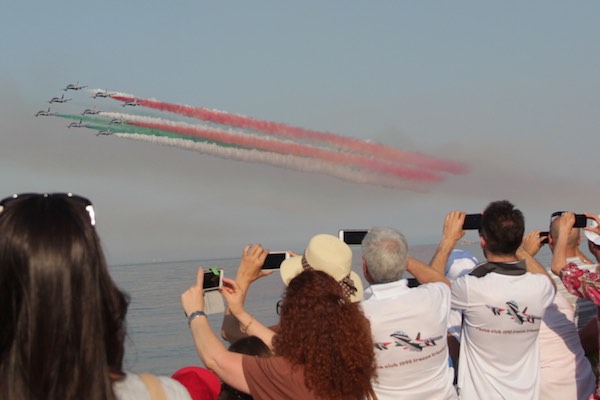 frecce tricolori vasto pubblico h