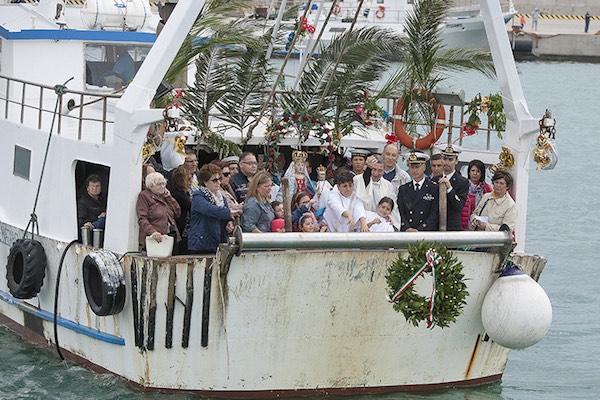 processione mare punta penna foto 2015 h