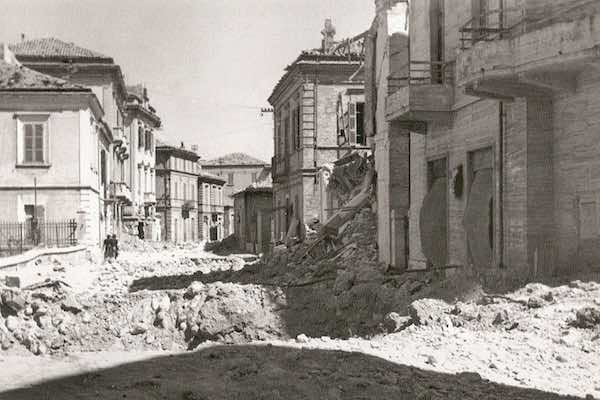 resistenza abruzzo locandina h