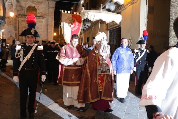 sacra spina 2018 h