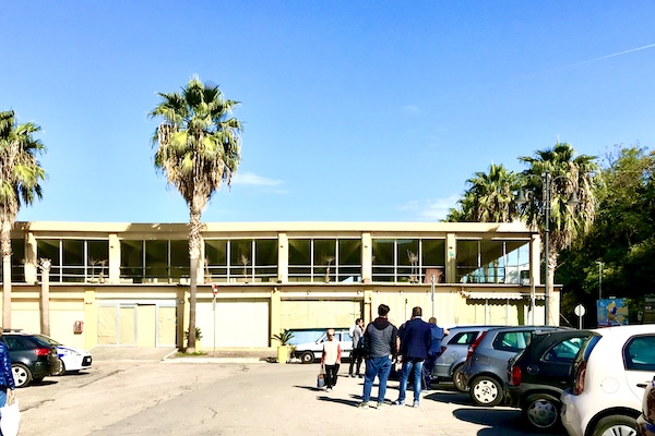 mercato copertoFUORI h