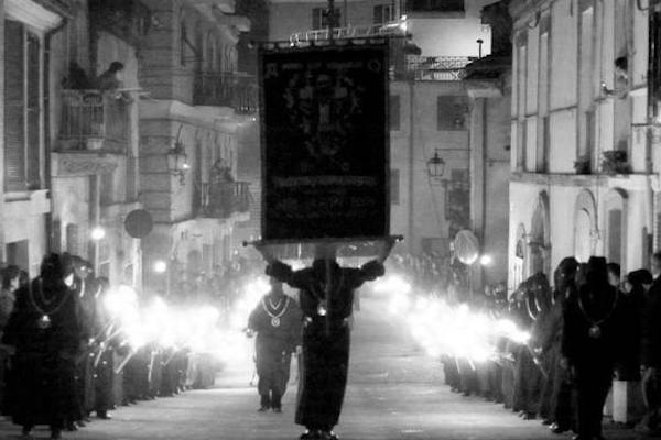 processione giovedi h