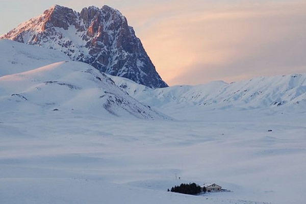 gran sasso neve newstown h