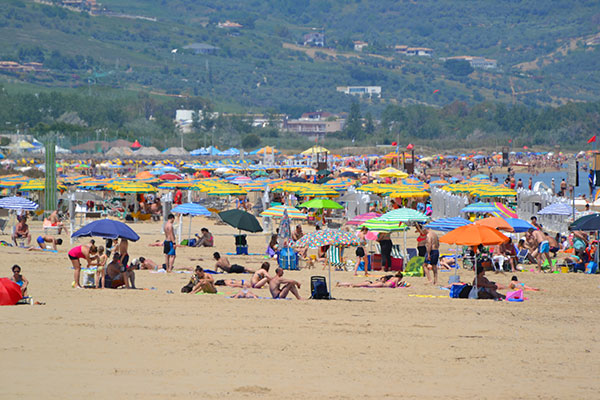 ombrelloni spiaggia ssalvo h