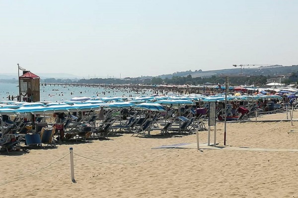 spiaggia vasto marina ago2018 h