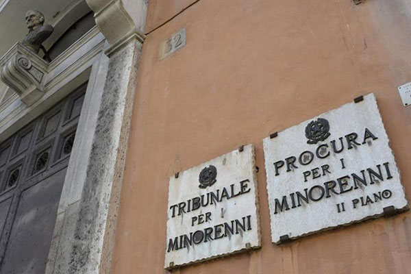 tribunale minori h