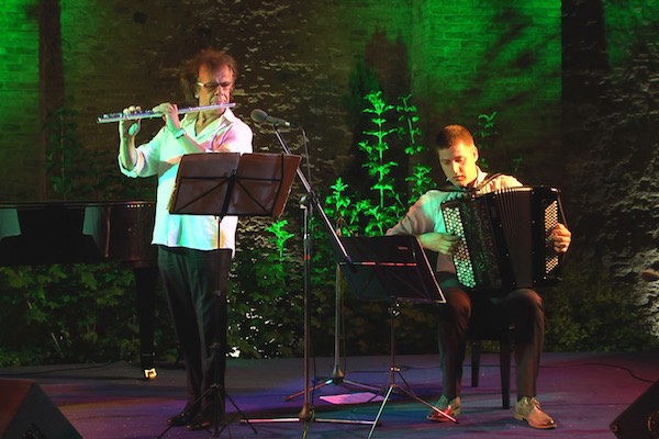 concerto mezzanotte ferrantini miele h