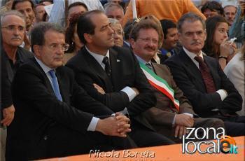 Vasto, 2006. Da sinistra Romano Prodi, Antonio Di Pietro, Luciano Lapenna e Willer Bordon