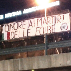 striscione casapound foibe q