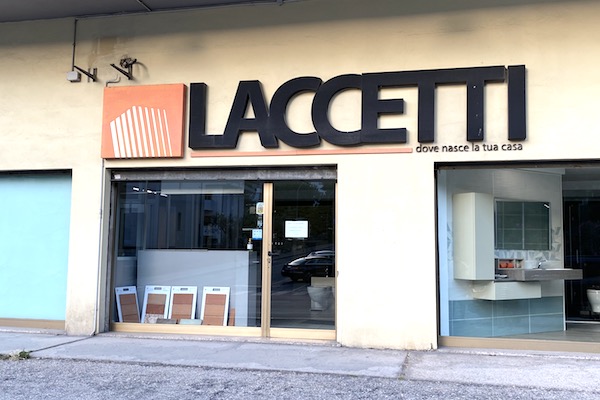 laccetti vetrina 2