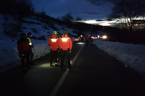 ricerche soccorso alpino notte h