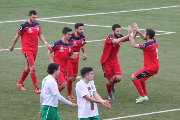 cupello calcio esultanza gol di avantaggiato h