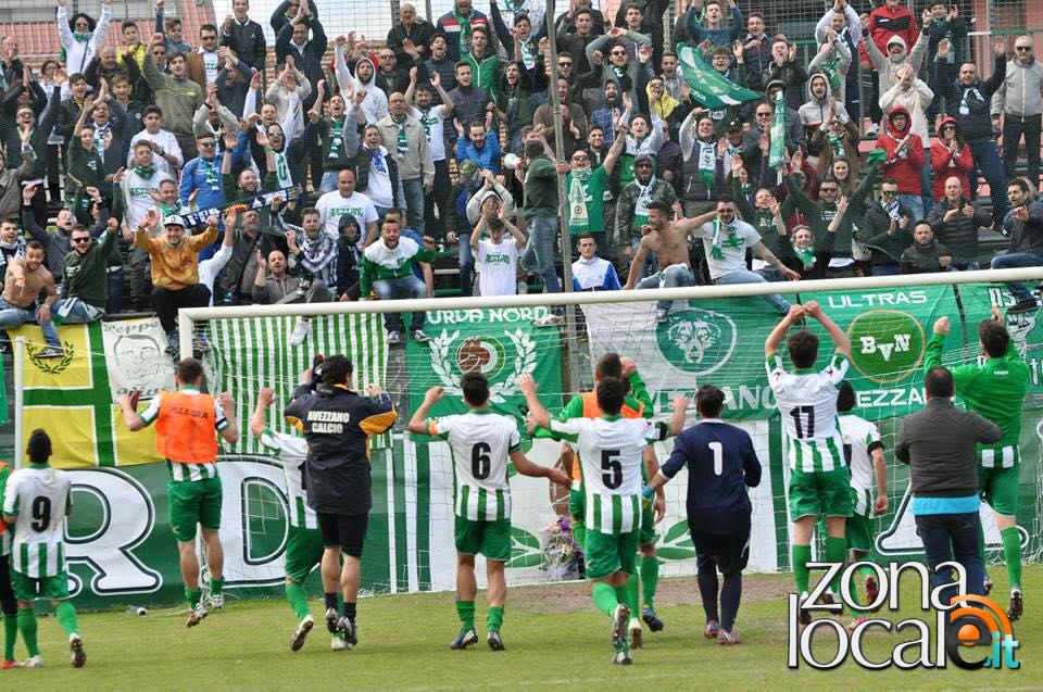 l'Avezzano Calcio in festa dopo la vittoria della scorsa settimana contro il Miglianico